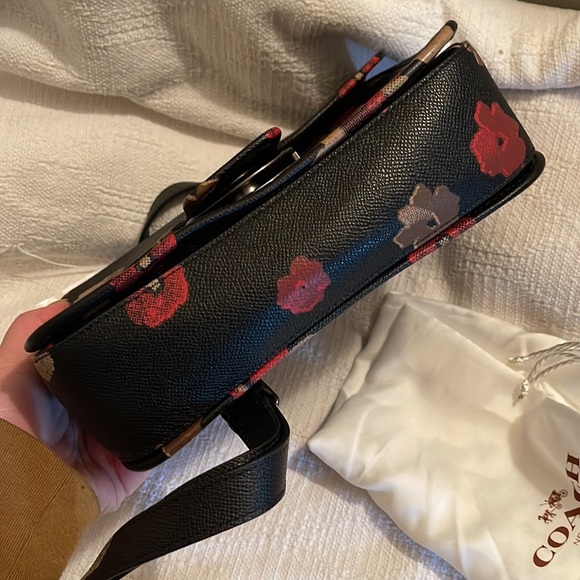 COACH -Page leather saddle bag in black floral - 33615 - NWT❤️ - Picture 8 of 12
